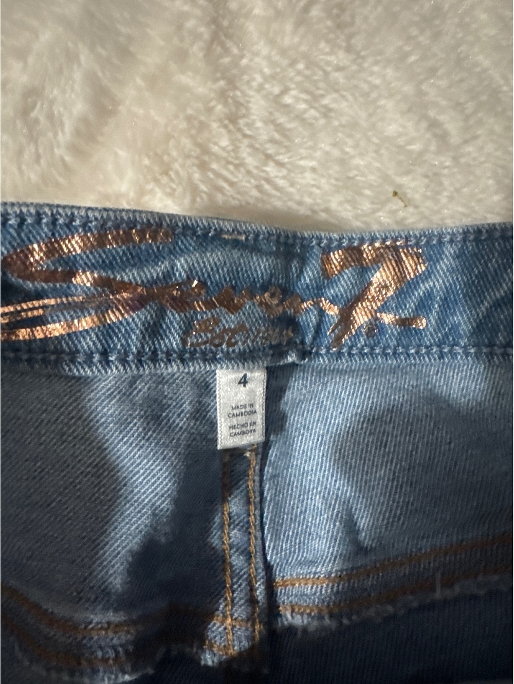 Seven 7 Women's Size 4 Light Wash Distressed Bootcut Jeans - Picture 2 of 3